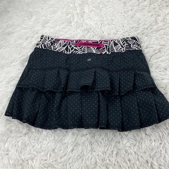 Lululemon Run: Pace Setter Skirt Sweet Spot Black Angel Wing - Picture 7 of 8